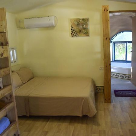 Dutch Farm Israel Bed & Breakfast Sede Zevi Exterior foto