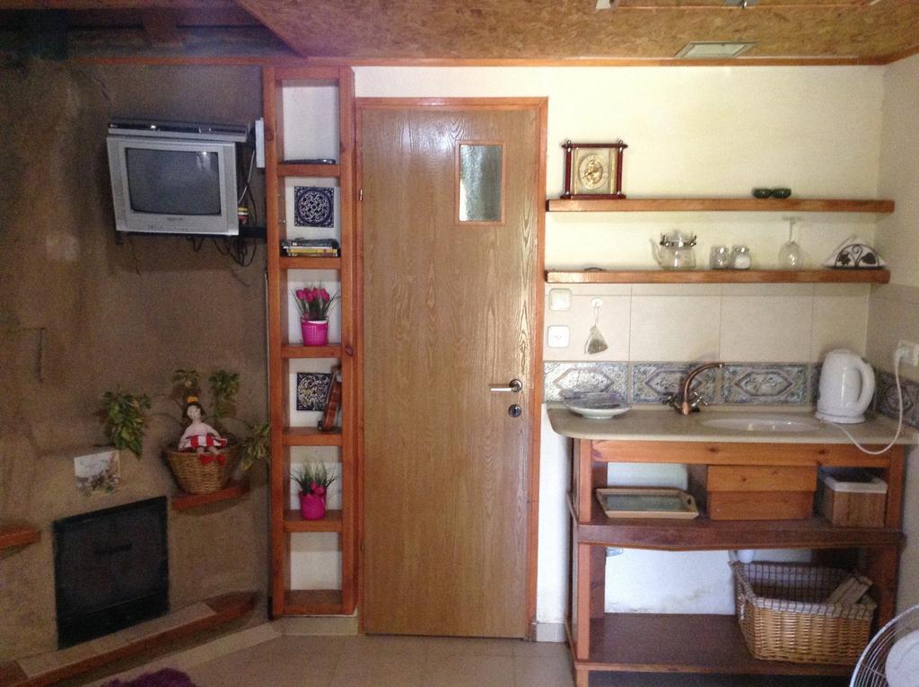 Dutch Farm Israel Bed & Breakfast Sede Zevi Exterior foto